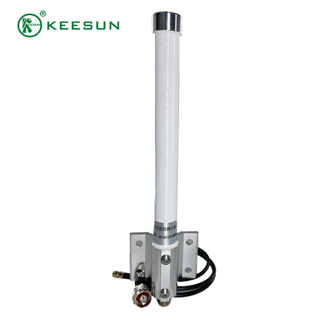 FG00072 | 617-960/1710-6000MHz 3dBi Fiberglass Antenna with N Male Connector