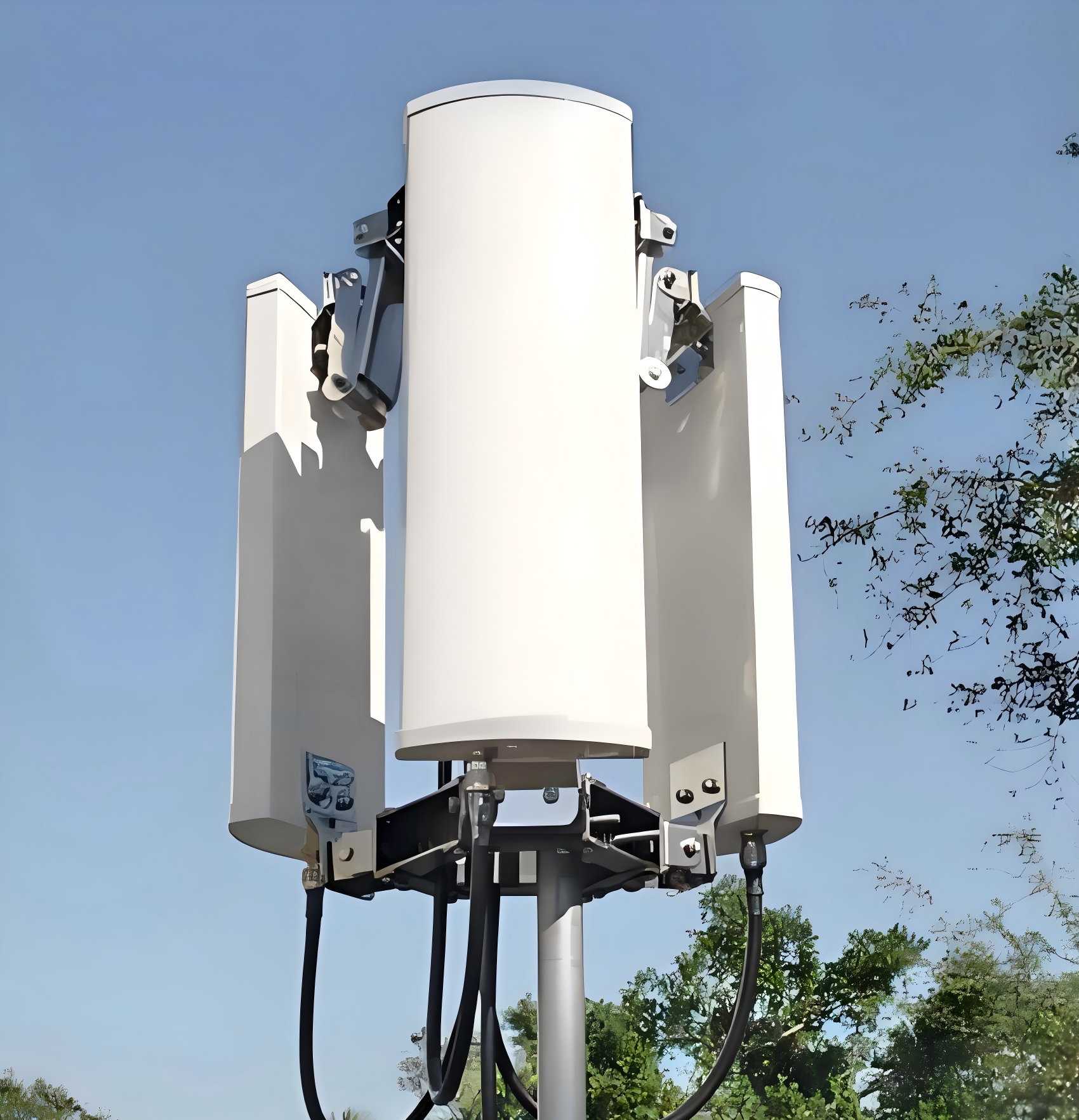 Base station antenna