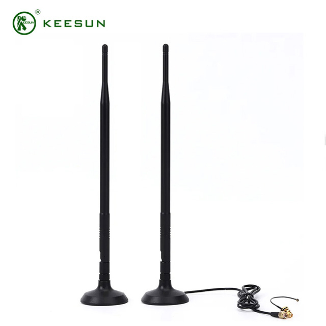 SU00006 | 700-2700MHz 7dBi Magnetic Antenna with 1m Rg174 Coaxial Cable to SMA Male Connector