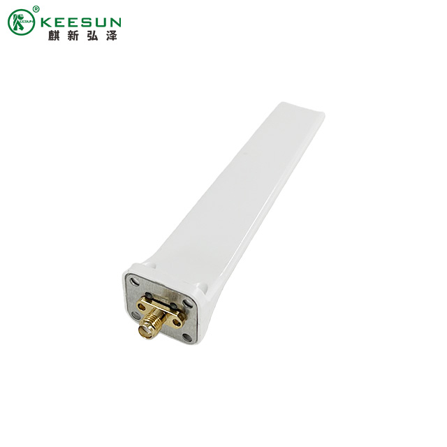 2dBi High Gain Omnidirectional Blade Antenna 600-6000MHz VSWR≤2.0 SMA Female RF Antenna