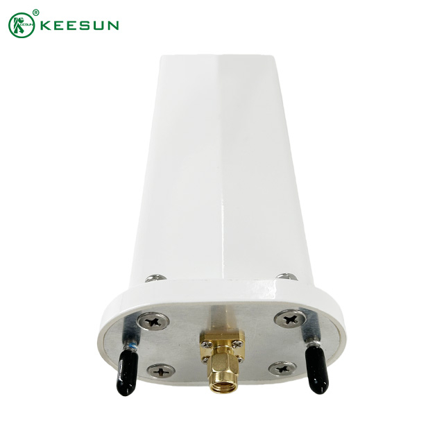 600–6000 MHz 2 DBi Omnidirektionale Blade-Antenne f&uuml;r UAV/Drohne